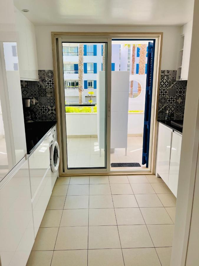 Angies Marina Apartment, Includes 2 Free Passes For The Marina Pool Lagos Exteriör bild