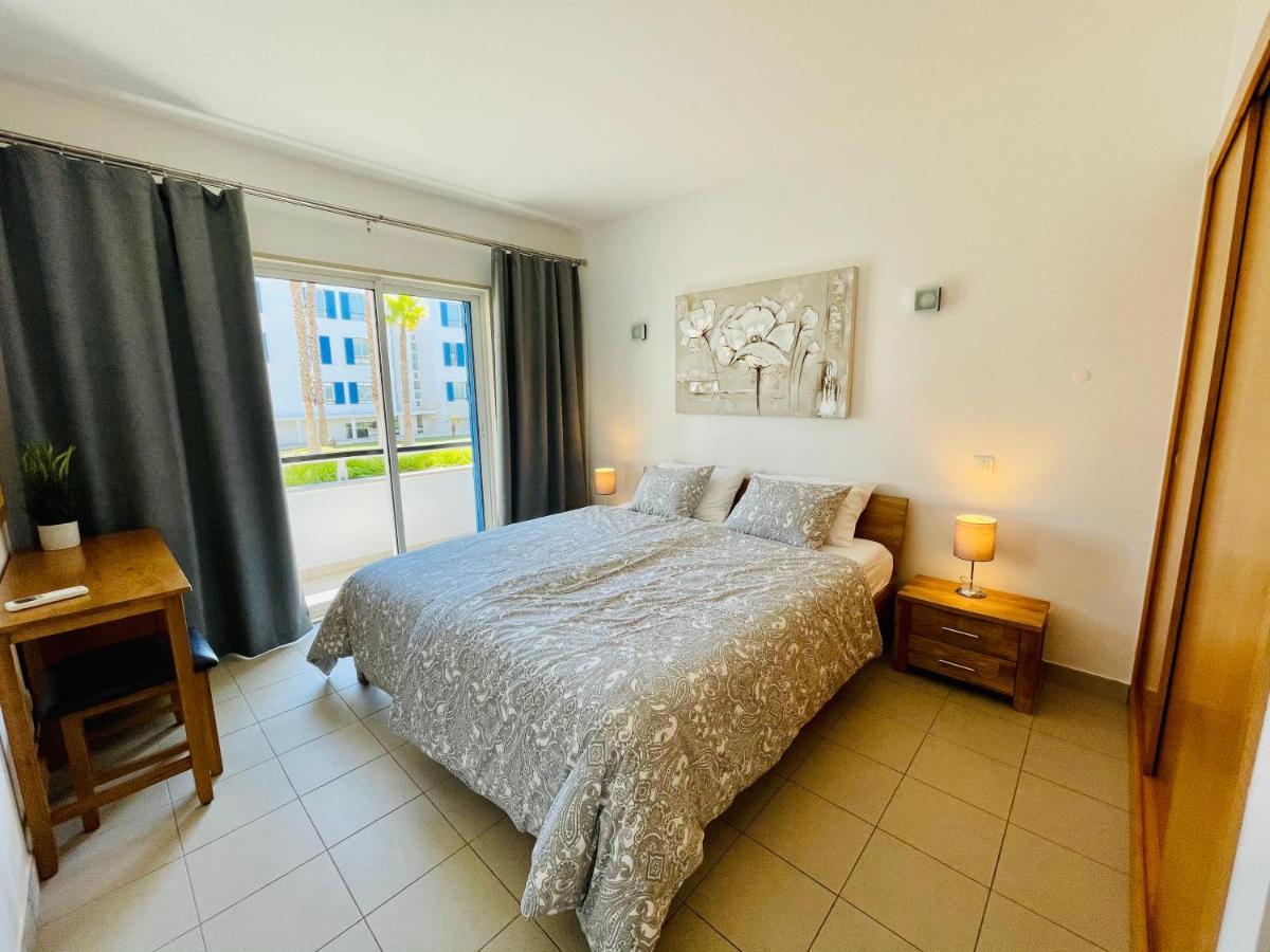 Angies Marina Apartment, Includes 2 Free Passes For The Marina Pool Lagos Exteriör bild