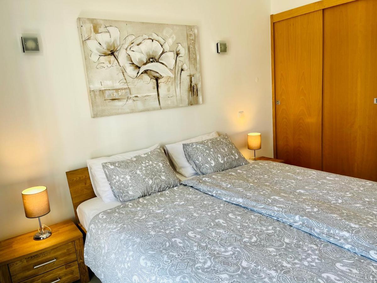 Angies Marina Apartment, Includes 2 Free Passes For The Marina Pool Lagos Exteriör bild
