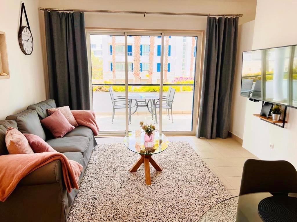 Angies Marina Apartment, Includes 2 Free Passes For The Marina Pool Lagos Exteriör bild