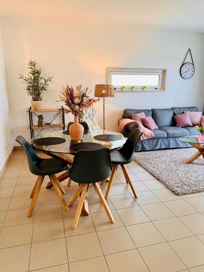 Angies Marina Apartment, Includes 2 Free Passes For The Marina Pool Lagos Exteriör bild
